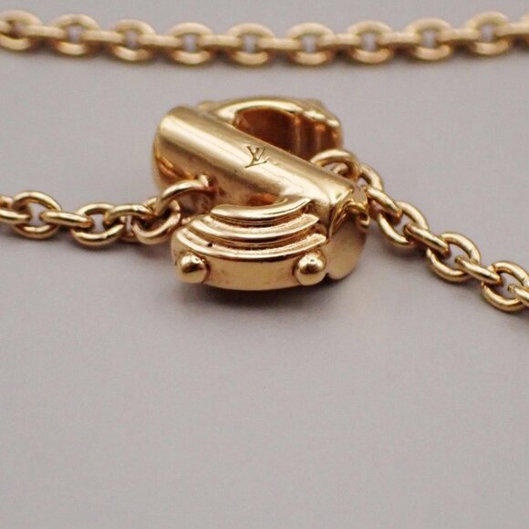 LOUIS VUITTON Logo LV & Me Chain Bracelet " S " Gold-Plated Italy M67176 65RL395 - Picture 11 of 16